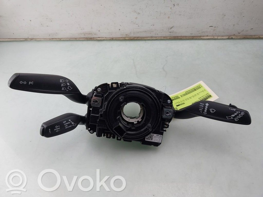 Audi A1 Steering wheel buttons/switches 