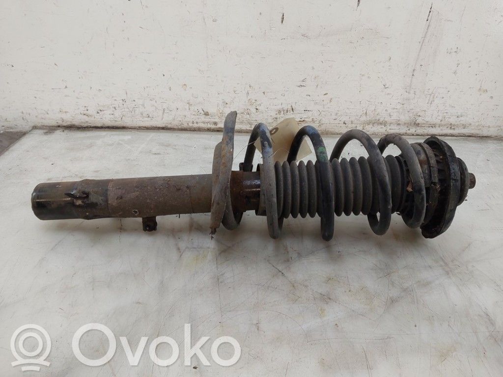 Citroen DS3 Front shock absorber/damper 