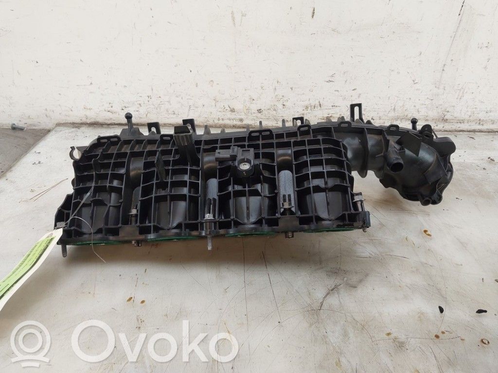 BMW 3 G20 G21 Kolektor ssący 