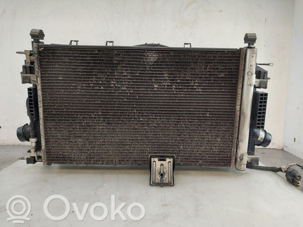 Opel Astra J Set radiatoare 