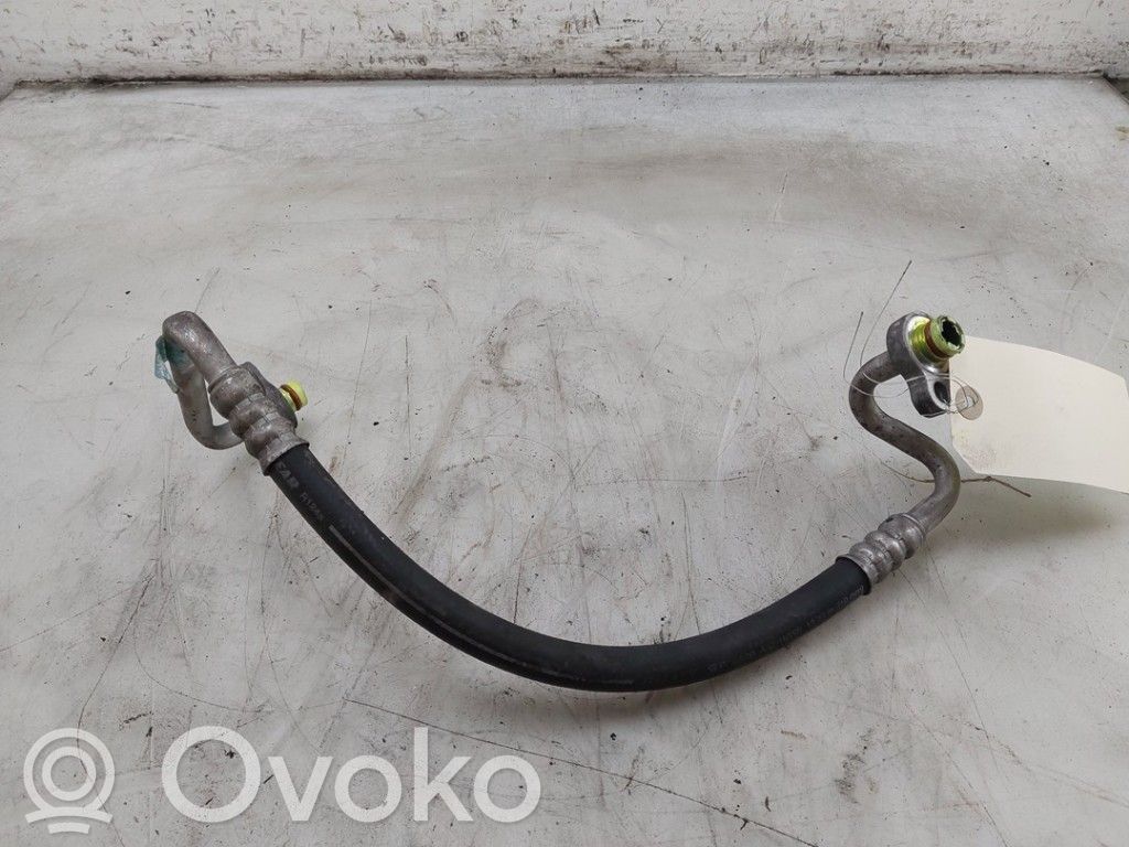 Ford Focus C-MAX Ilmastointilaitteen putki (A/C) 
