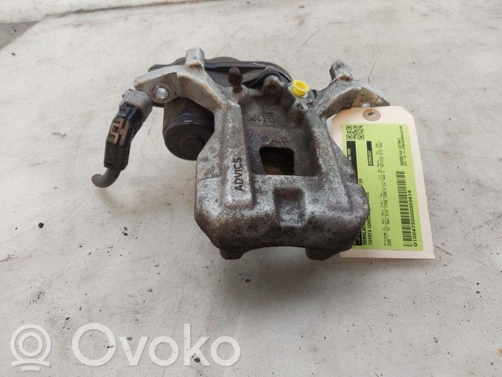 Toyota Corolla Cross Tylny zacisk hamulcowy 