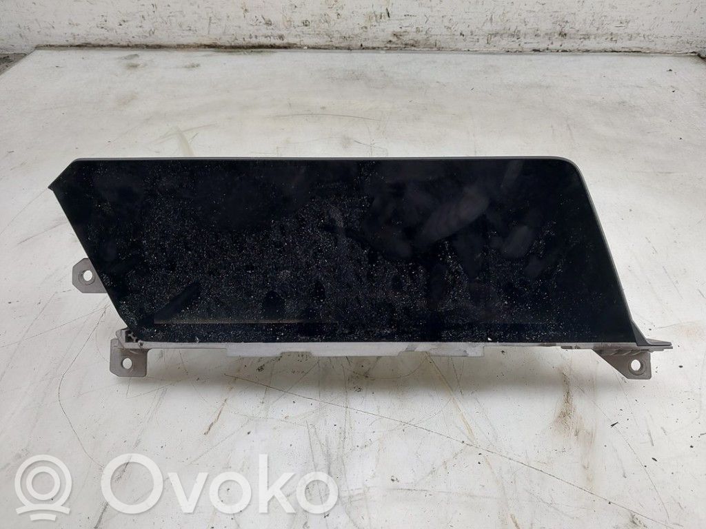 BMW 1 F40 Panel radia 