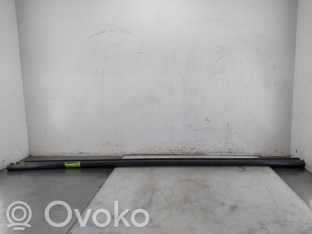 Volkswagen ID.4 Próg 
