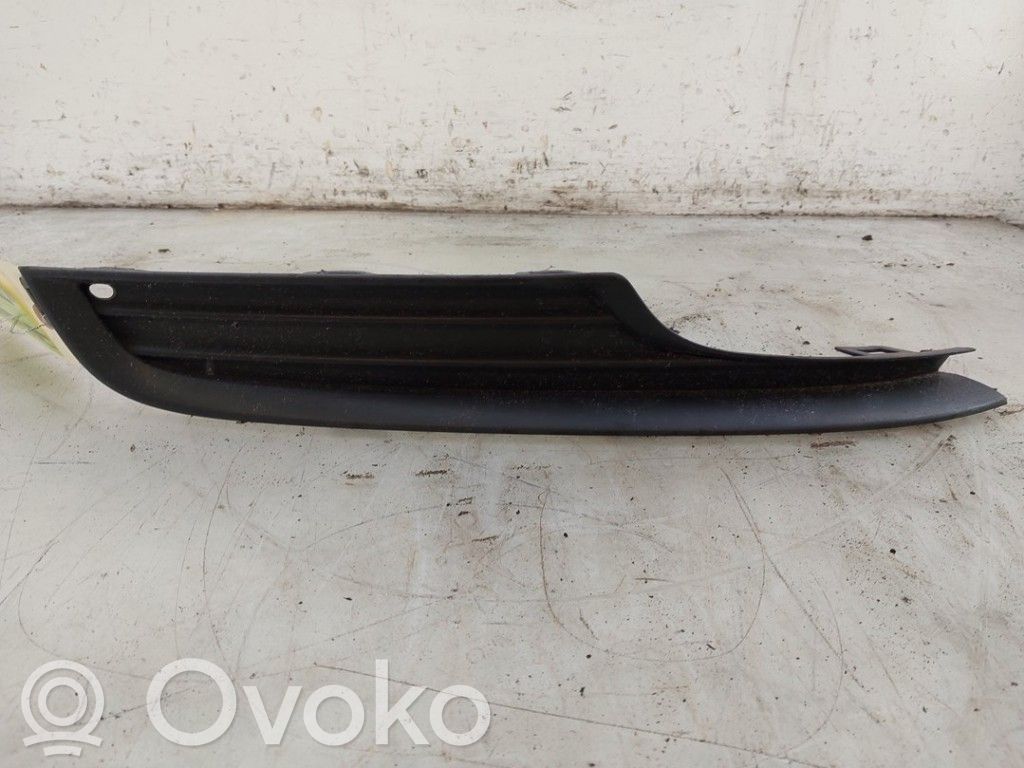 Volkswagen Golf VII Mascherina inferiore del paraurti anteriore