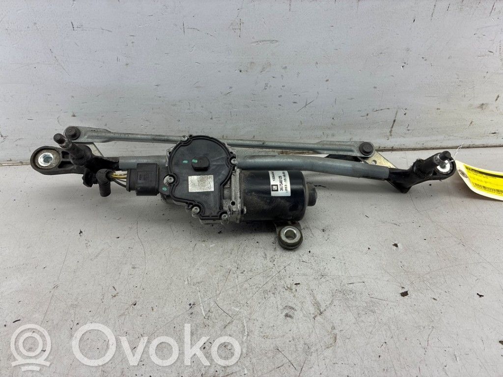 Opel Adam Tringlerie et moteur d'essuie-glace avant