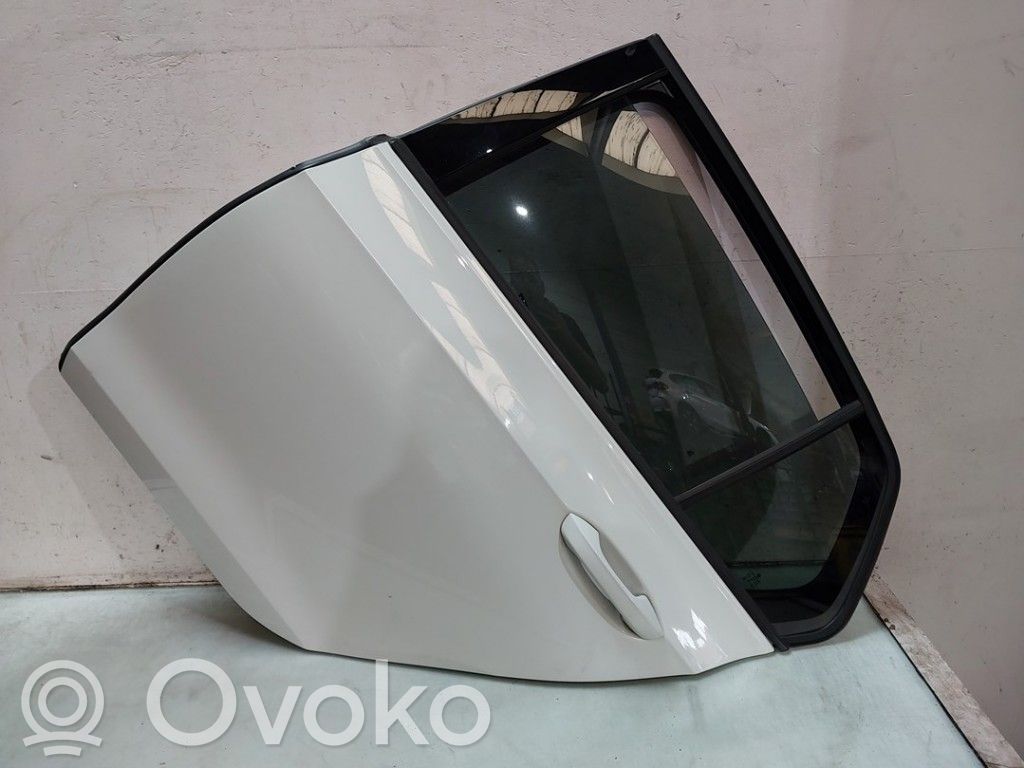 Volkswagen Golf VIII Portiera posteriore