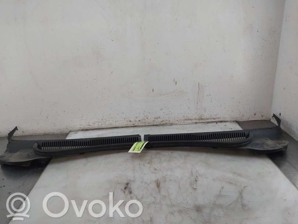 Volkswagen Polo VI Wiper trim 