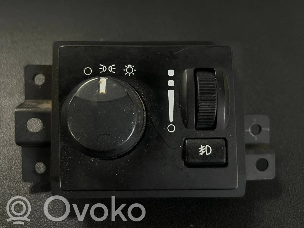 Lukturu slēdzis   56049116AE,3045A10,L0020284AF,36033A