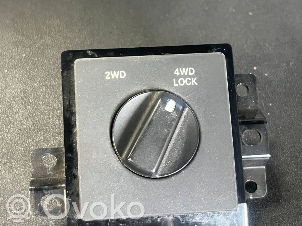 Dodge Nitro Differential lock switch 