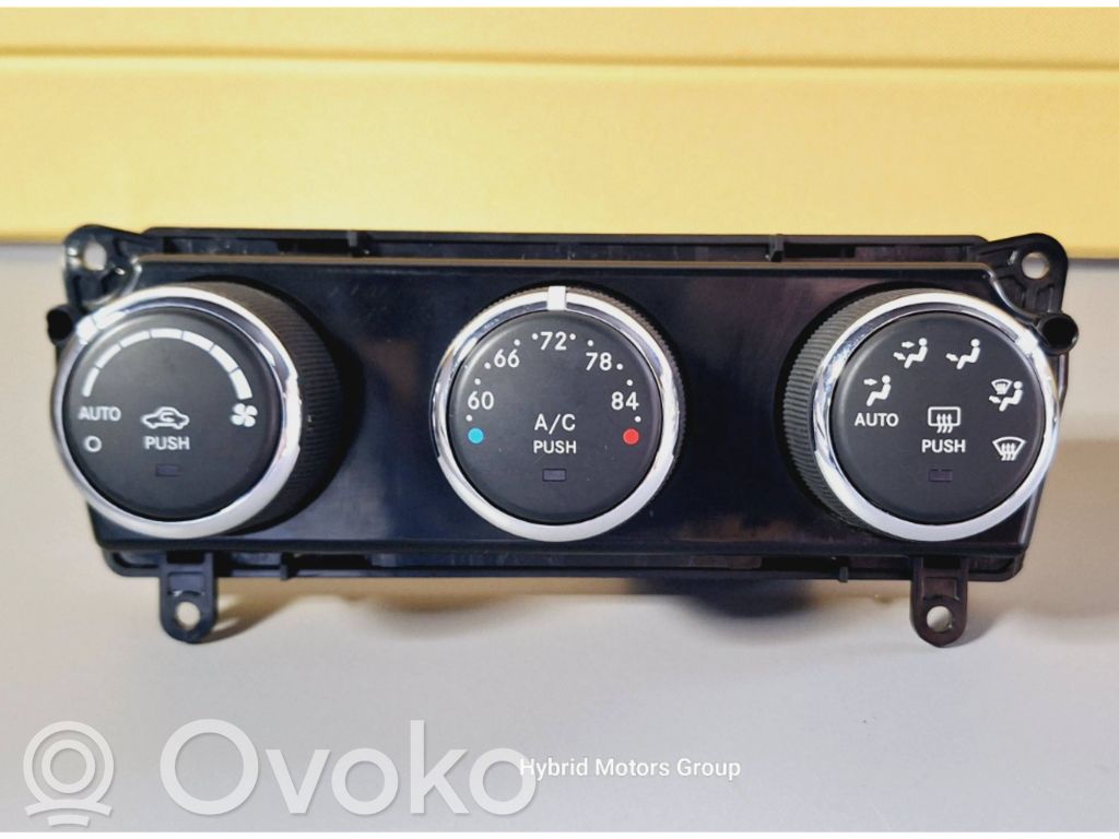 Dodge Challenger Panel klimatyzacji 