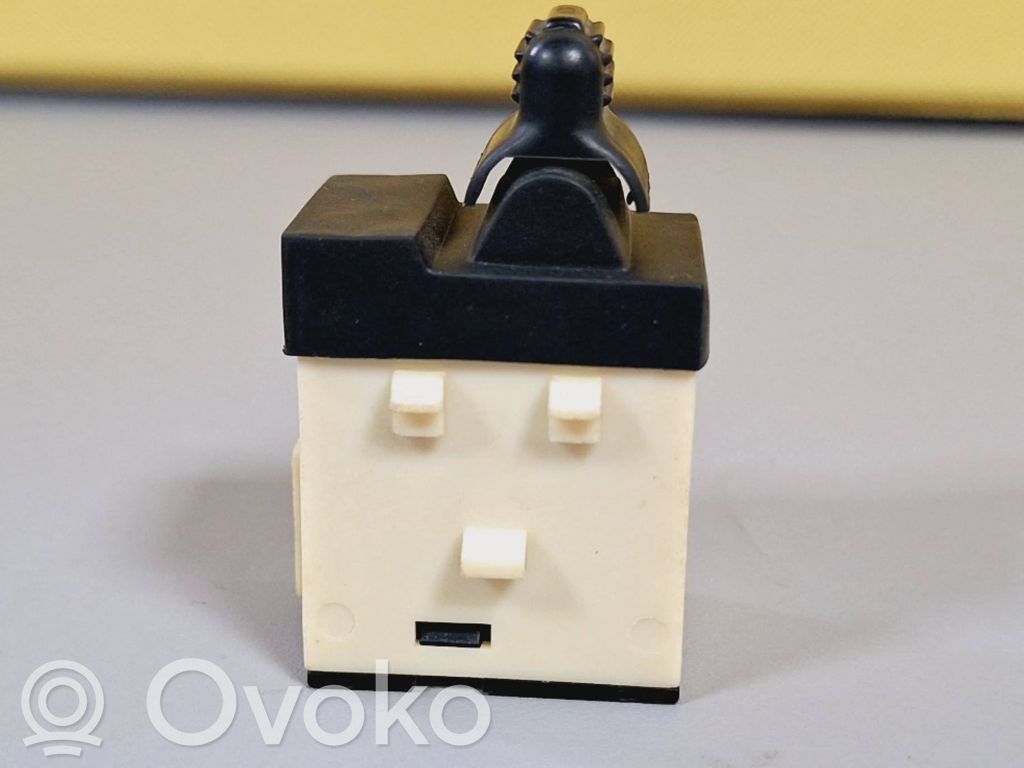 Chrysler Sebring (ST-22 - JR) Electric window control switch 
