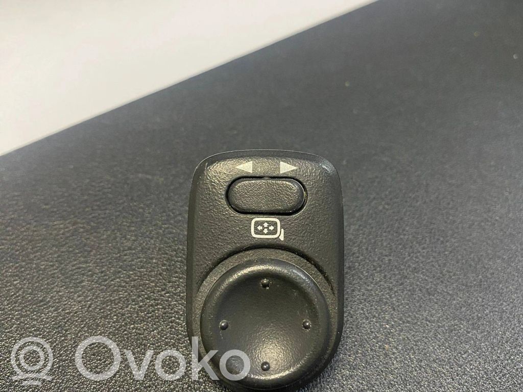 Chevrolet Camaro Wing mirror switch 