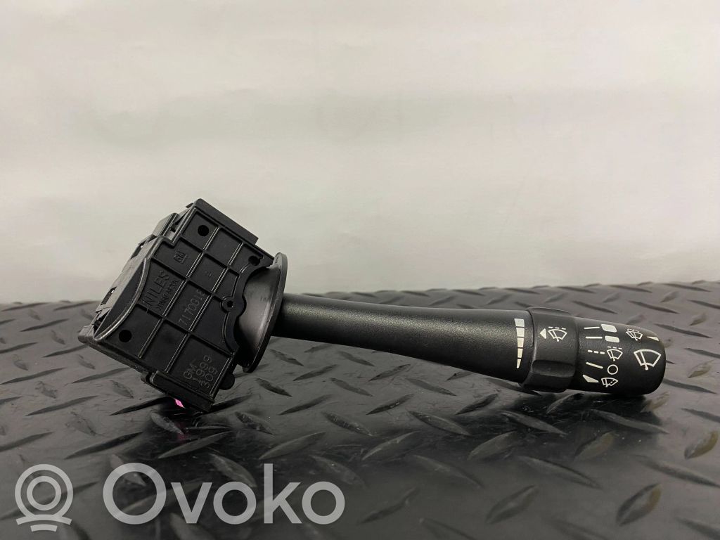 Cadillac SRX Wiper control stalk 