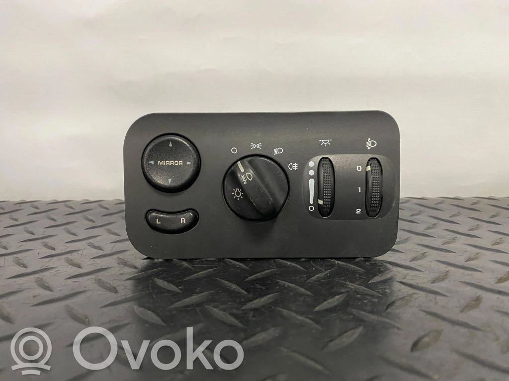 Chrysler Grand Voyager IV Light switch 
