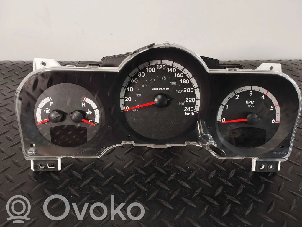 Dodge Nitro Speedometer (instrument cluster) 