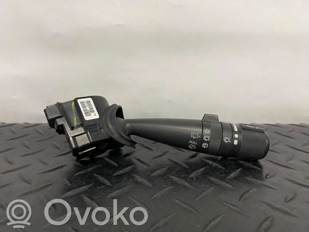 Dodge Caliber Stikla tīrītāja vadības pogas kātiņš 
