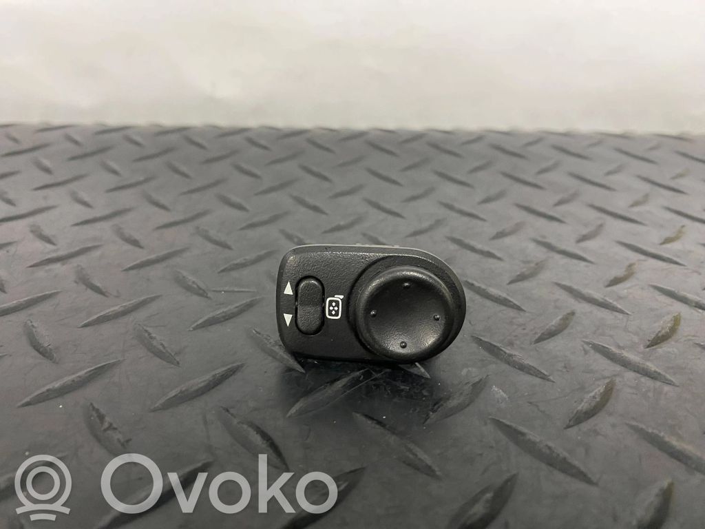 Chevrolet Camaro Wing mirror switch 