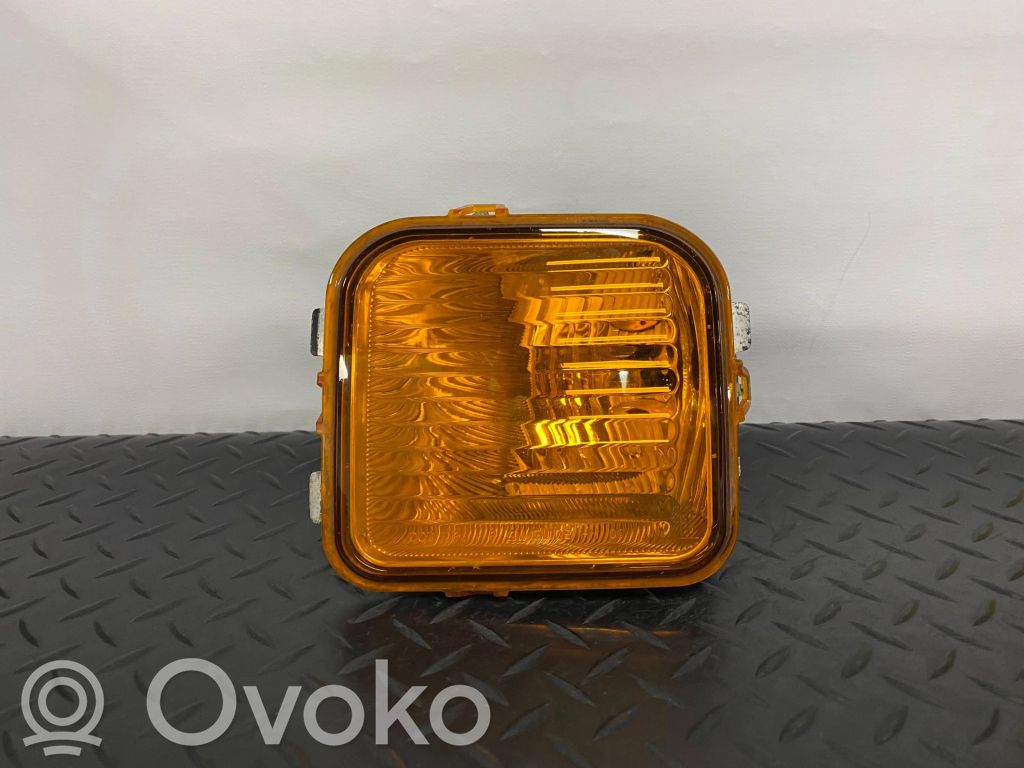 Hummer H3 Front fender indicator light 