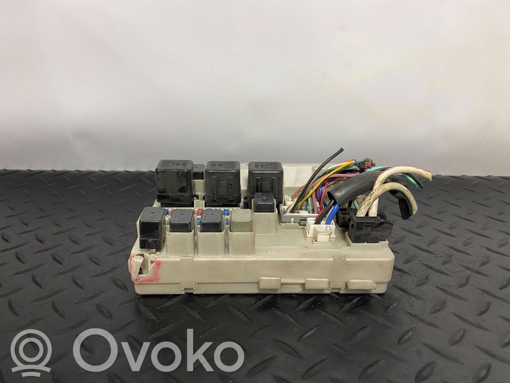Infiniti FX Drošinātāju bloks 