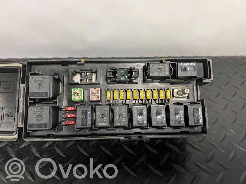 Dodge Durango II Fuse box set 