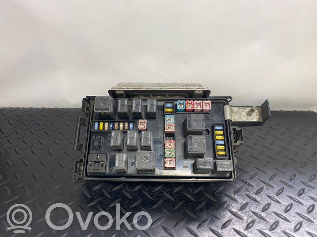Chrysler 300 - 300C Fuse module 