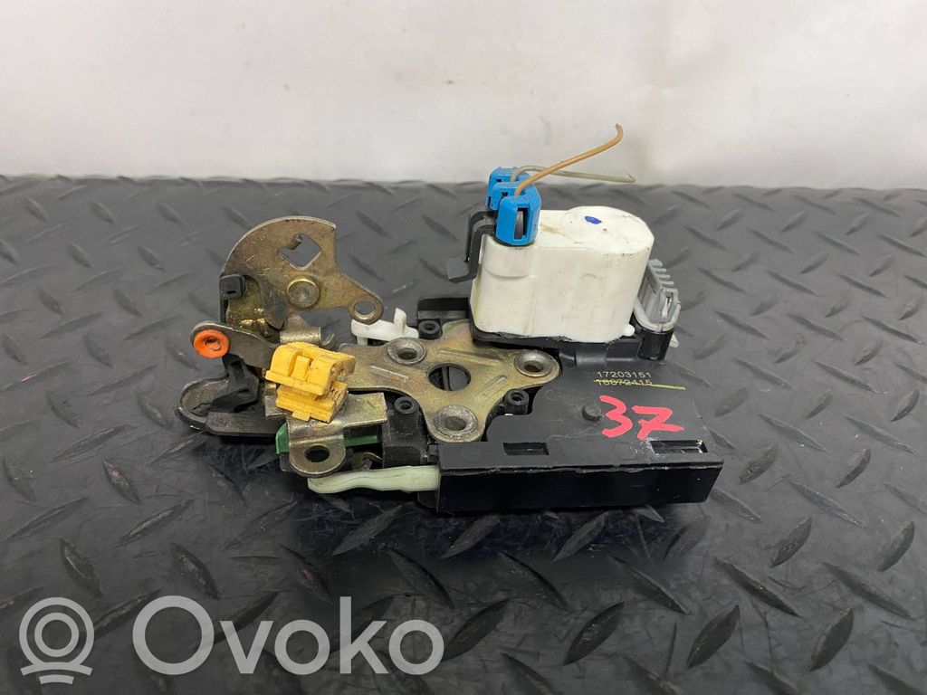 Cadillac DTS Front door lock 