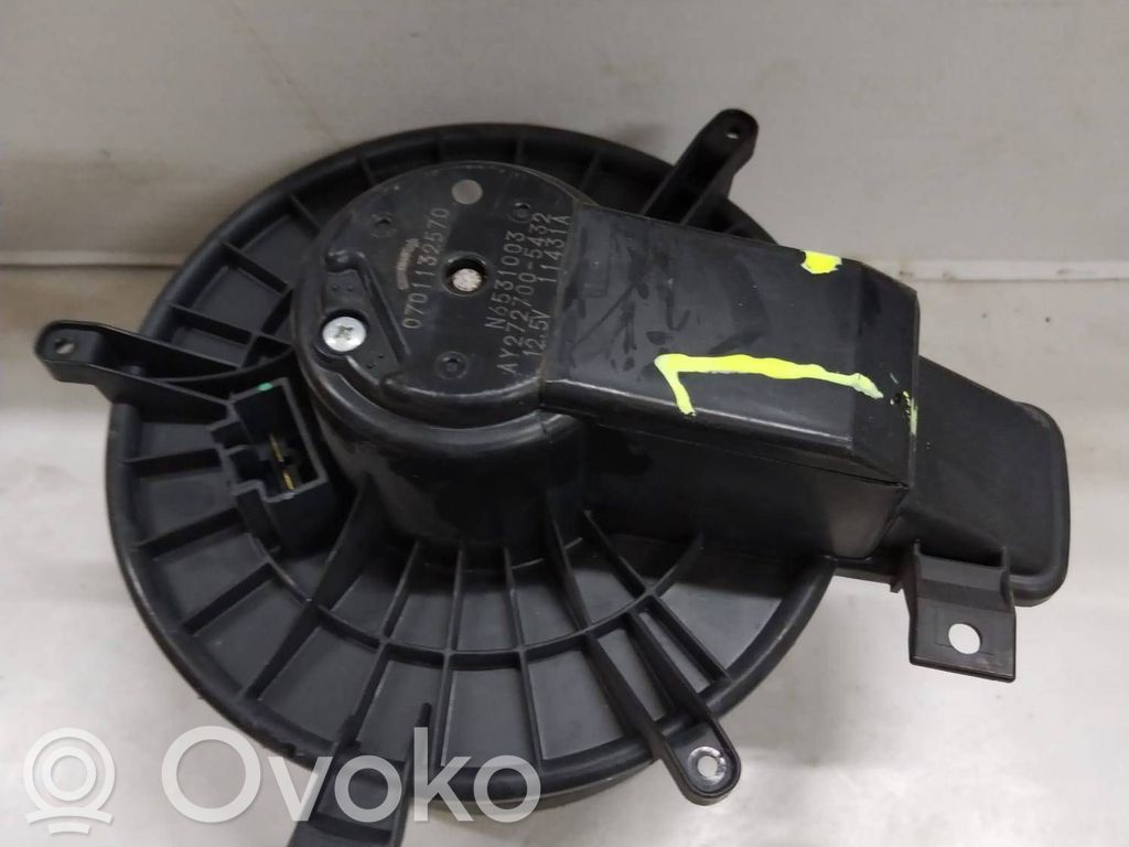 Chrysler Town & Country V Mazā radiatora ventilators 