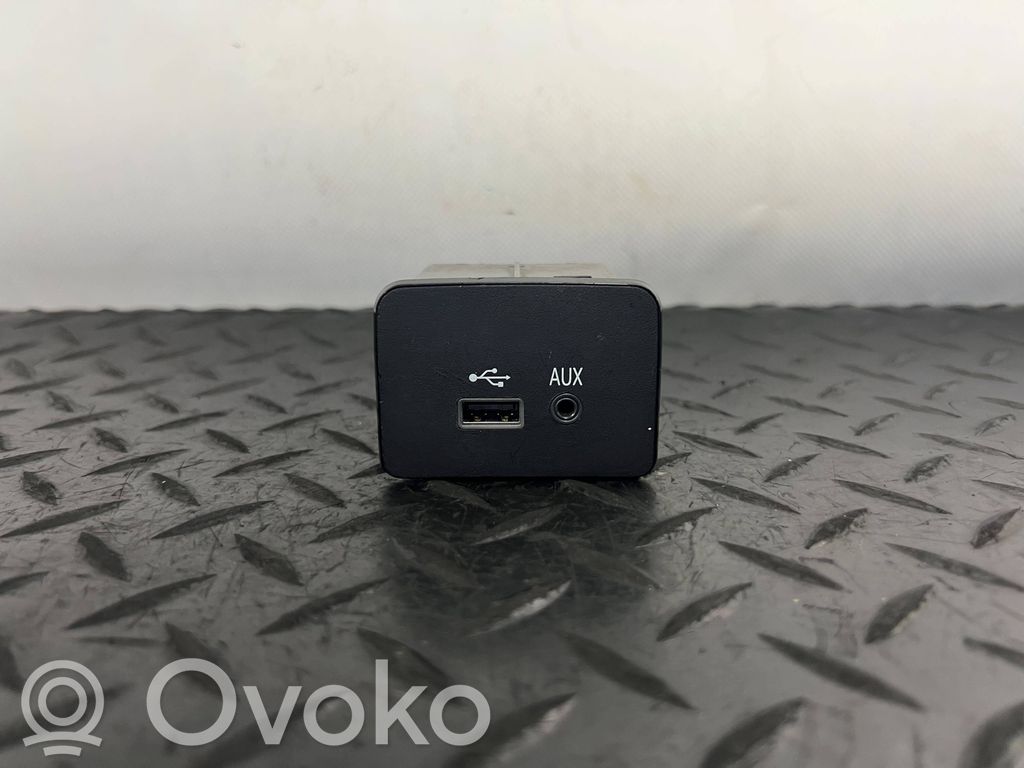 USB jungtis   61571C,68096426AD