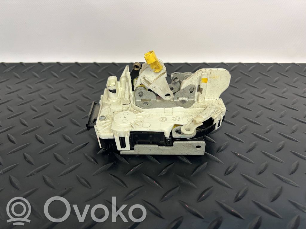 Dodge RAM Etuoven lukko 
