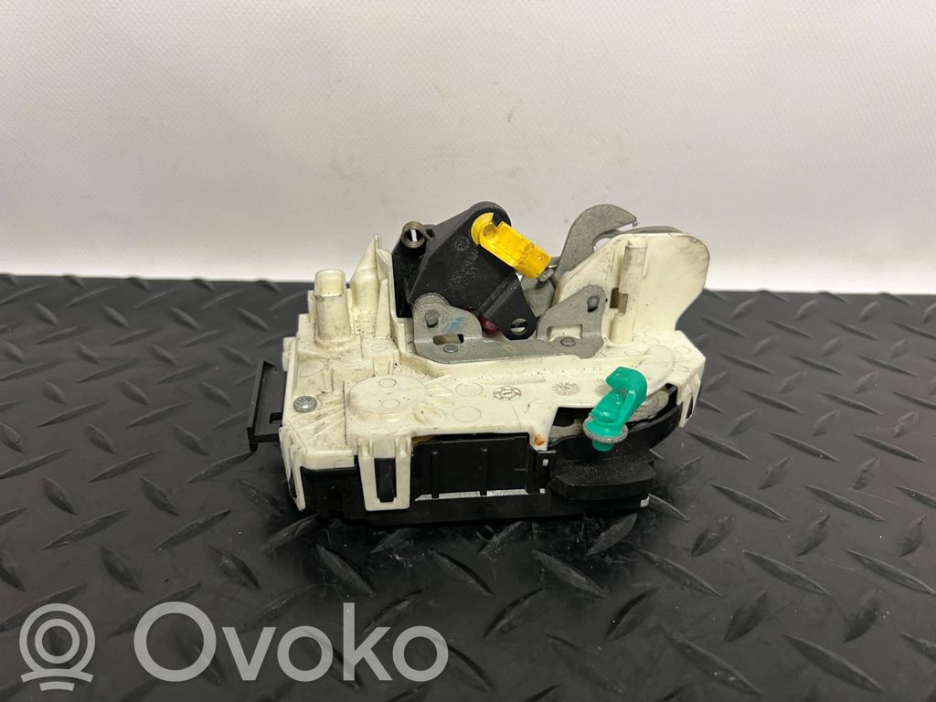 Dodge Nitro Rear door lock 