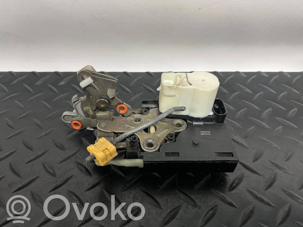 Chevrolet TrailBlazer Front door lock 