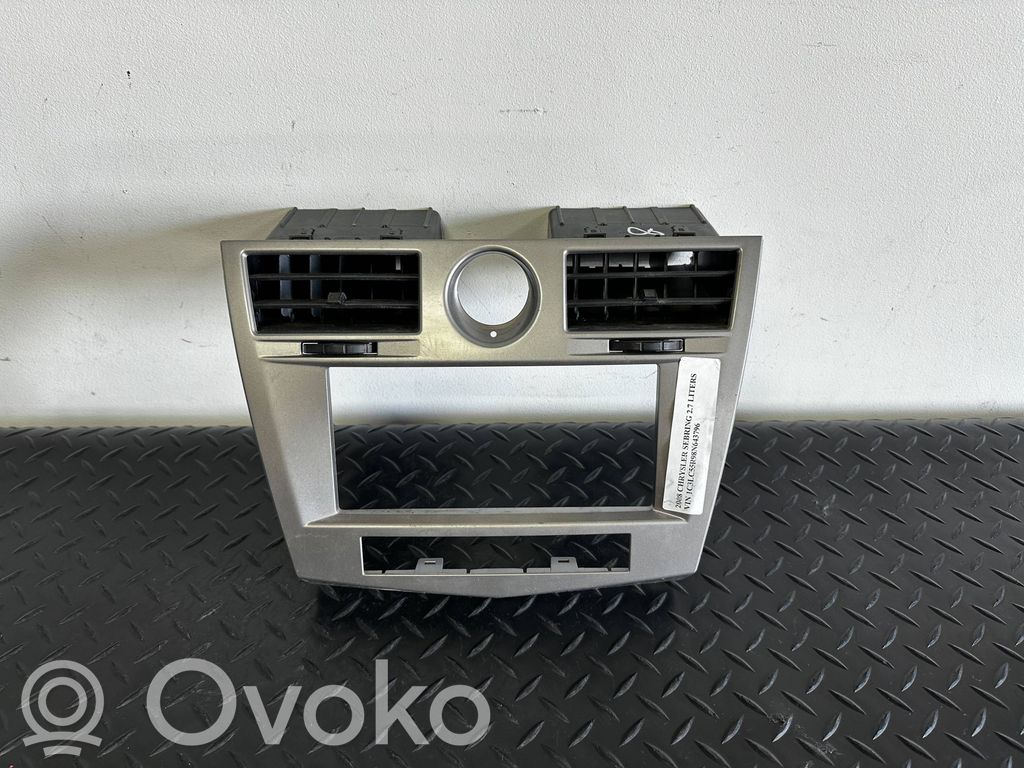 Chrysler Sebring (JS) Rejilla de ventilación central del panel 