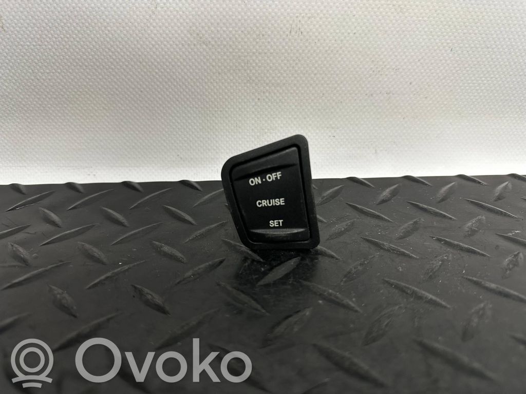 Jeep Grand Cherokee (WK) Steering wheel buttons/switches 