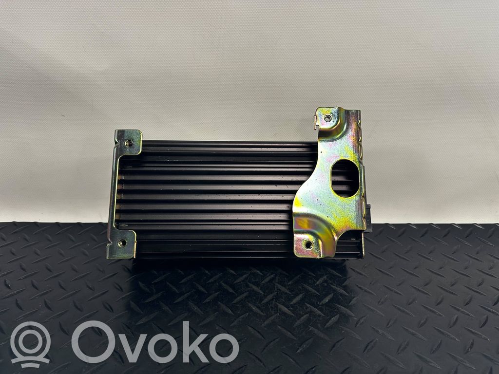 Infiniti Q45 III Amplificatore 
