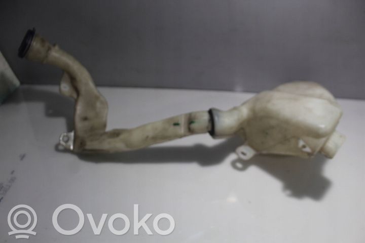 Logu šķidruma tvertne