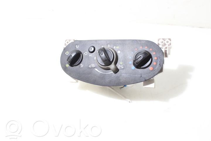 Dacia Sandero Interior fan control switch 