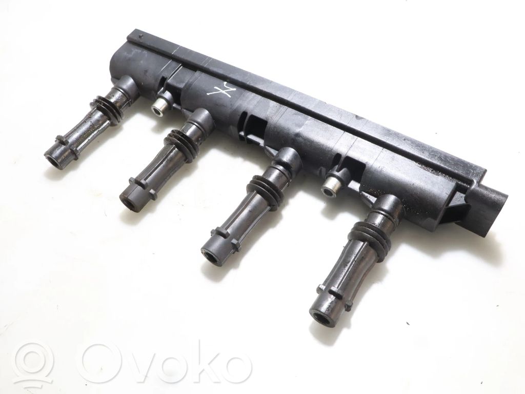 Opel Astra J Bobina de encendido de alto voltaje 