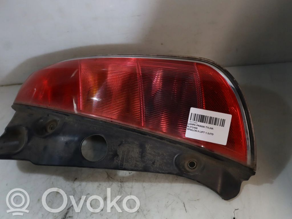 Lampa tylna
