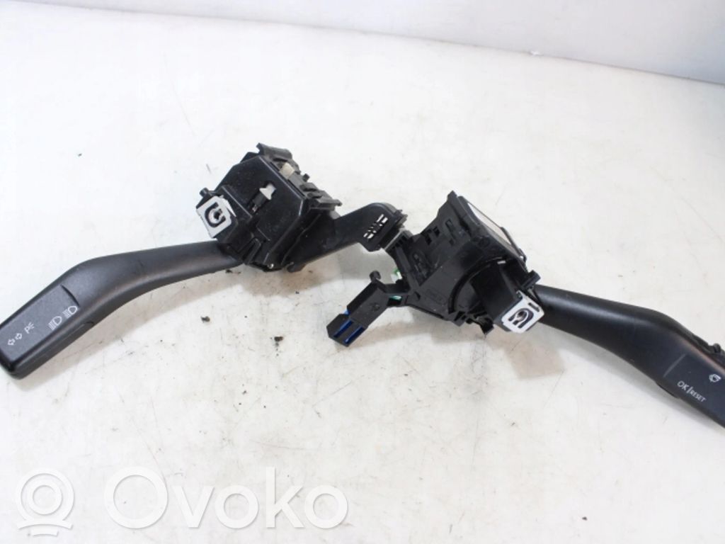 Volkswagen Jetta V Comutator lumini 