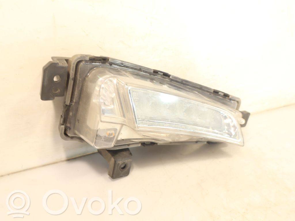 Lampa przednia