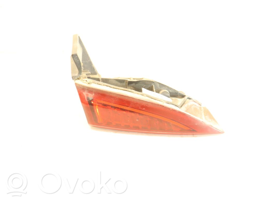 Lampa tylna