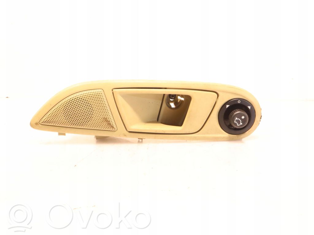 Wing mirror switch