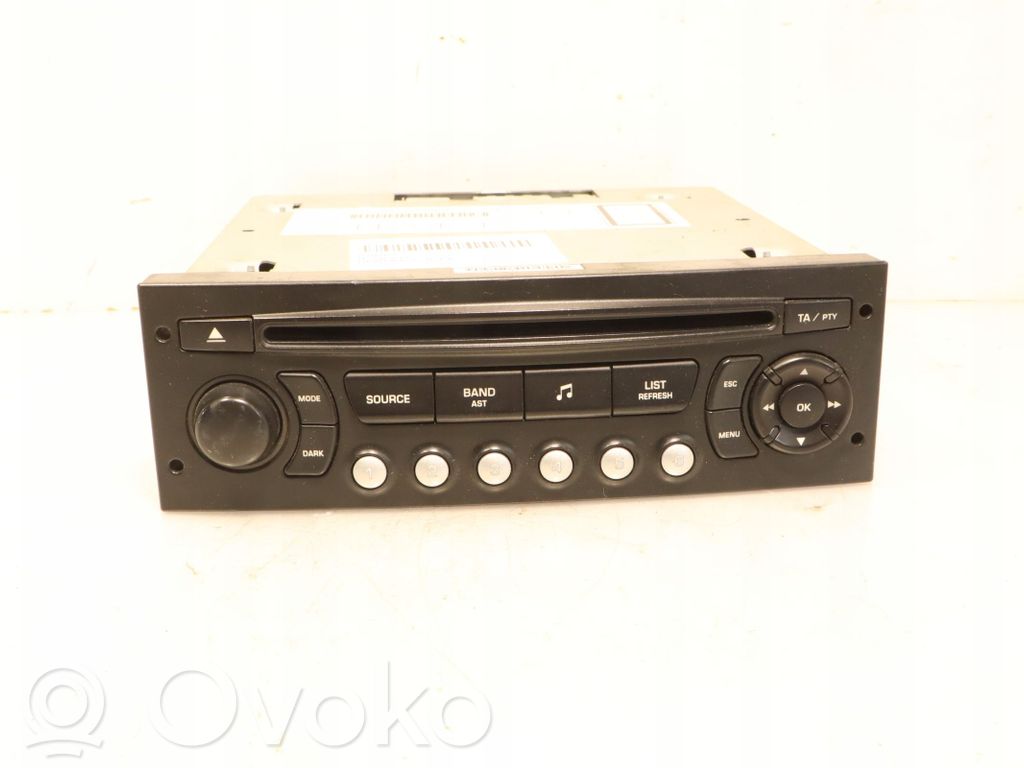 Citroen Berlingo Konsola środkowa / Radio / GPS 