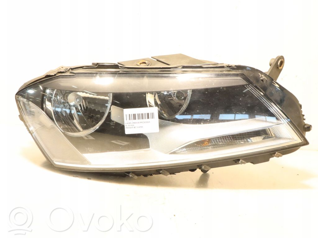 Volkswagen PASSAT B7 USA Lampa przednia 