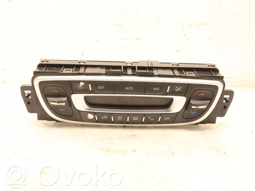 Renault Megane III Interior fan control switch 