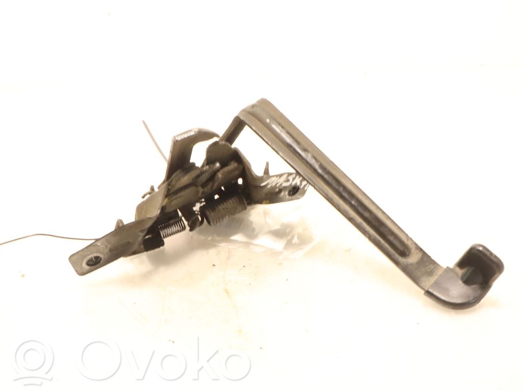 Engine bonnet/hood lock/catch