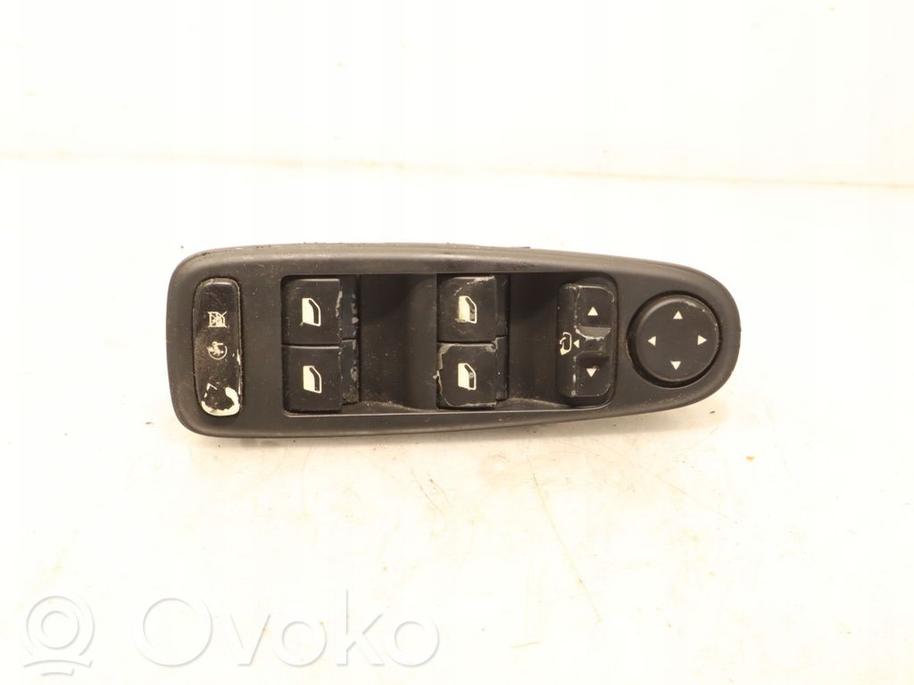 Citroen C4 I Picasso Przyciski szyb 