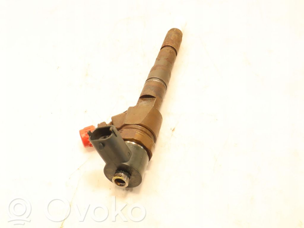 Injector combustibil   0445110299