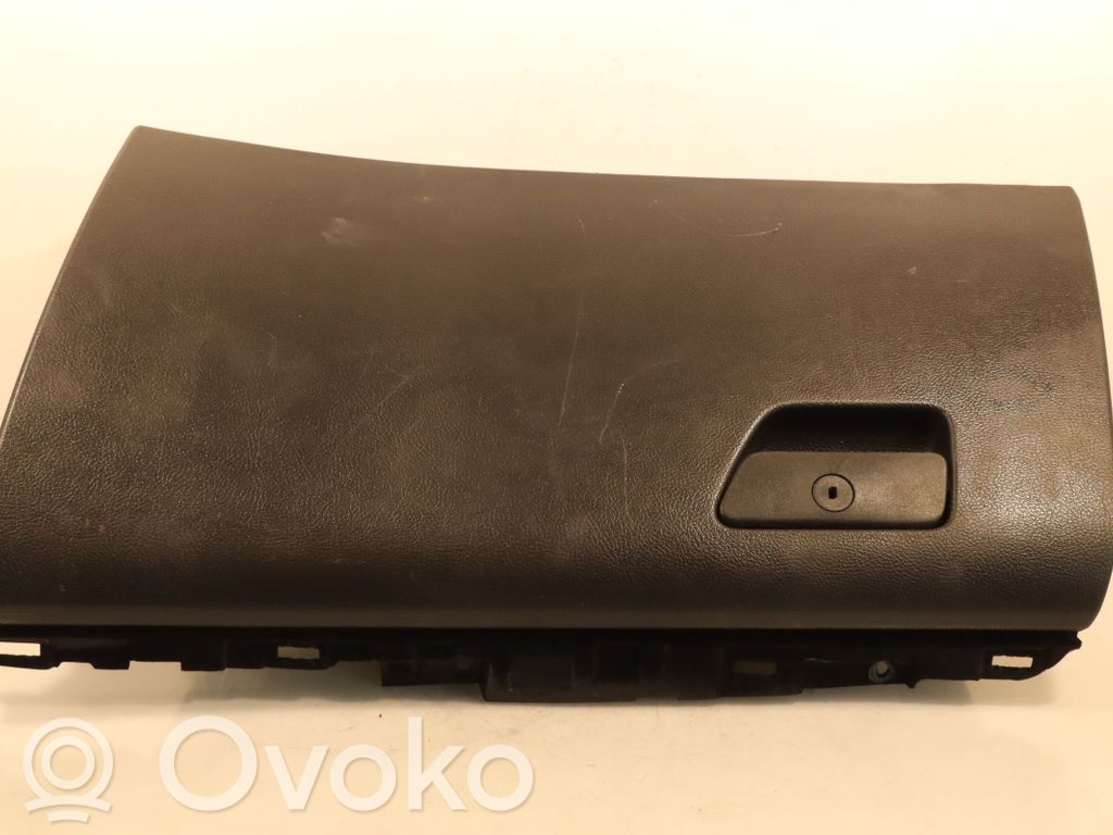 Ford Mondeo MK V Guantera 
